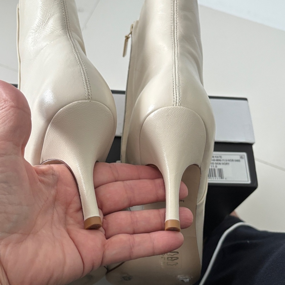 Larroude Mini Kate Heeled Boots - Picture 6 of 7